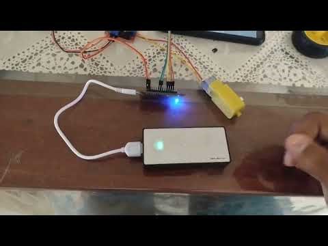 Circuito usando Nodemcu v3( Esp8266) ,Driver L298N e 2 Motores DC 3-6v