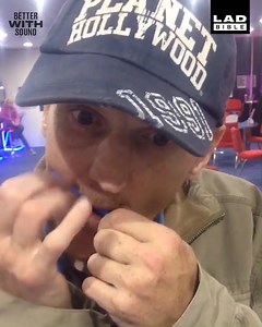 Turns out bookie pens can substitute as a musical instrument 😂😂 | LADbible