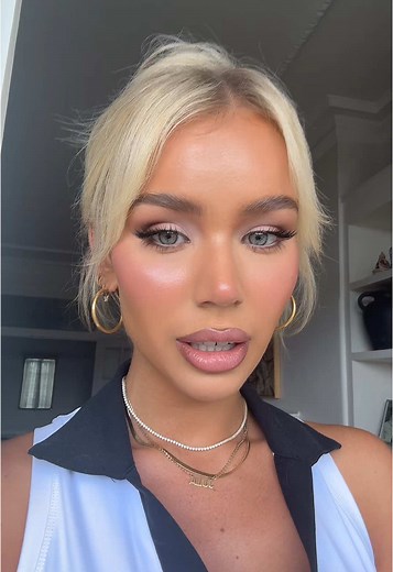 Julia Cavanagh Clarifies Her Only Official Account