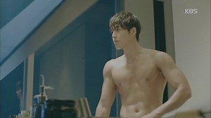 373K views · 9.4K reactions | UNCONTROLLABLY FOND EP.4 CUT #2 Máu mũi tuôn trào, câu view trắng trợn TT^TT Shin Joon Young ngoài tính cách hơi bị kiêu ngạo 1 tí thì cái gi gỉ gì gi, cái gì cũng tuyệt vời <3.<3 Nhìn thấy gái xinh đứng ngoài cửa selca cũng đứng xem cho bằng hết xong rồi nhếch mép cười sướng. Youtube: https://youtu.be/1w-PUDtxIdo | Kim Woo Bin Vietsub Fanpage - Dinosaurteam | Facebook