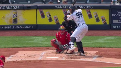 Aaron Judge's solo home run (8)