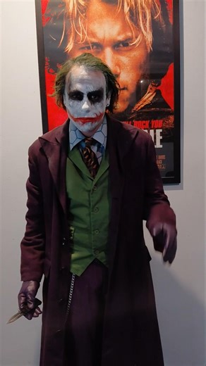 The Joker makeup & costume transformation #heathledger #joker #cosplay #makeuptutorial