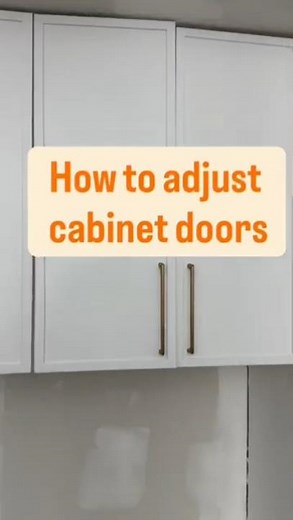 Reno Hex - How to adjust cabinet hinges