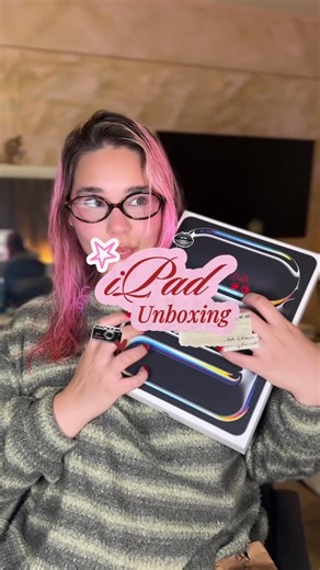Alondra Rosado🐆🪩 on Instagram: "Entering a mi iPad girl era Unboxing de mi IPad 13 Inch Pro M4 🌟💗 súper agradecida🥹 TikTok: @isavisess #unboxing #fyp #ipad #ipad13inch"