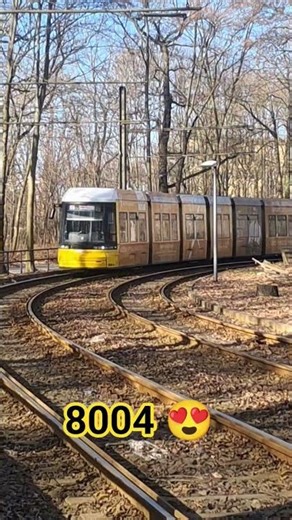 M8 nach Ahrensfelde/Stadtgrenze