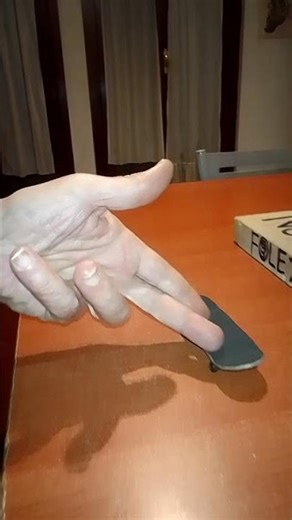 Left Hand ❤️ #fingerboard #fingerboarding #fingerskate #fingerstyle #tricks #skate #skatelife