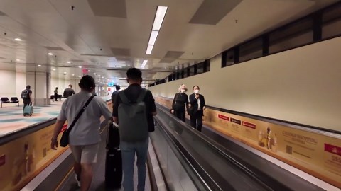 Singapore Airport Arrival Guide 2025 | Changi Airport Immigration & Baggage Claim Process