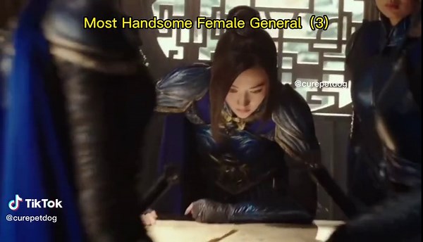 Jing Tian Hot Scenes in Jenderal Anjing Setia Kuno Jangkar Gadis Manis Modern