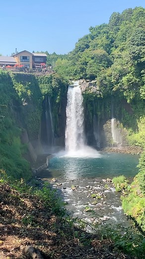 24 reactions | Part 4 of the Japan waterfalls we visited during our...