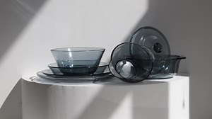 [Hot Item] Clear Glassware Round Shape Tempered Glass Dinner Serving Plate Set Daily Used Kitchenware Soup Pot and Bowl Set