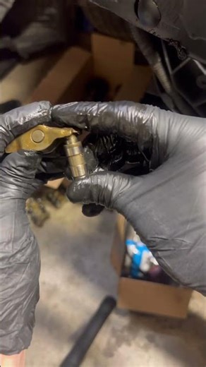 How to tell if you have a bad Roller Rocker Arm and/or a bad Hydraulic lash adjuster 3.6 Pentastar
