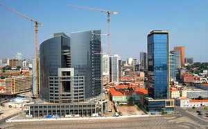 异域风情航拍非洲安哥拉首都罗安达海边