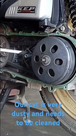 Scooter CVT cleaning #shorts #engine #maintenance #scooter
