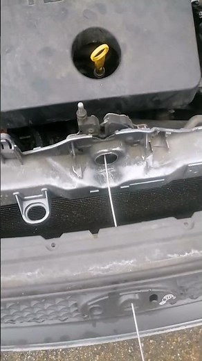 Ouvrir le capot bloqué de sa voiture, Ford Focus