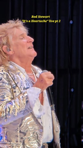 282 reactions · 12 shares | Rod Stewart: " It's A Heartache" live pt 2. Bonnie Tyler cover. One Last Time Tour July 18 2025 at PNC Bank Arts Center, Holmdel NJ #rodstewart #itsaheartache #songcover #live #pnc #concert #bonnietyler #70s #70smusic #rockandroll #rocknroll #holmdelnj | Erwin Ceniza | Facebook