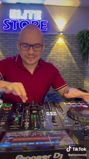 Crea un Intro DJ Épico para tu Show