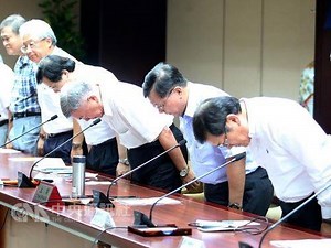 1.4K views · 16 reactions | [#WeeklyRoundup]The top stories this week included roof-top fire that killed two foreign students, massive blackout that left Taiwan in dark, Minister of Economics's resignation, possibility of legalizing prostitution in Taipei and a study on braised pork broth. Full video: https://www.taiwannews.com.tw/en/news/3234832 | Taiwan News | Facebook