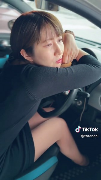 フィアットシネマティック撮影 #車好き #トレンチライフ #静岡 #車好き女子 #ポトレ #撮影 #フィアット500 #チンクエチェント #ポートレート @静岡のなっちゃん