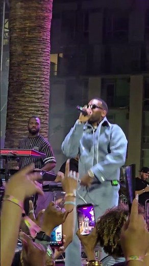 Mario ~ LA Block Party 🎵 ‪@Mario-worldwide‬