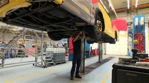 Les bus TEC roulent 16 ans et jusqu’à 1 million de kilomètres : « C’est rassurant de voir la logistique qu’il y a derrière »