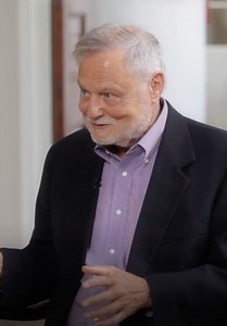 Curious Minds: Deepak Chopra S01:E27 - The Living Universe