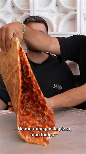 On a mangé la plus grande pizza du monde aux États-Unis ! 🤯 | FastGoodCuisine