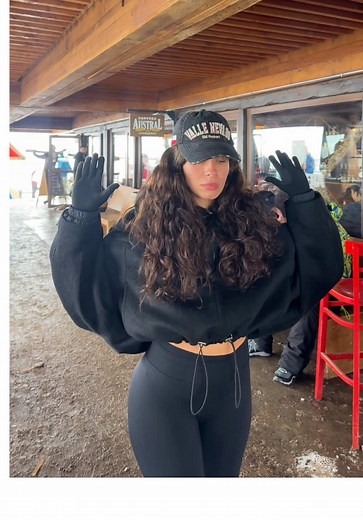 Video de Fe (@fernandamotafarhat) relacionado con “fernanda dance”