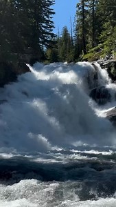@_hullspeed dropping steep on the Cooper River 🛝 #kayaksession #whitewater #slide | Kayak Session Magazine