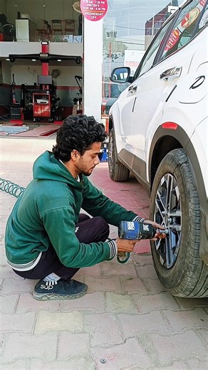 Air Gun Se Wheel Nut Kaise Tight Kare#shortvideo