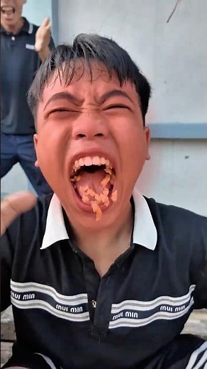 Baby Eats Spicy Chili 🌶️😂 Grandpa’s Funny Prank!#martialarts #couple #truongcontv