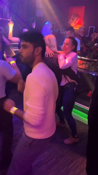 Random Dancing