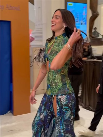 Major milestone moment 🤍 Bringing DUA by AB to Selfridges!!!!! PINCH ME!!! I am so proud of everything we have done so far but this feels like the beginning of a whole new adventure. Thank you to everyone who has showed up and shown me so much love and support... it truly means everything!! Now it's YOUR turn. Come find us, test the TFC5 formula for yourselves and get glowing with my 3-step routine!! I'm so excited to hear and see what you think! DUA by AB, I love you✨