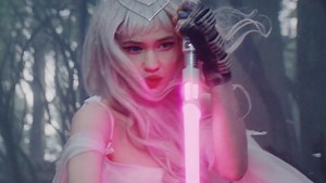 Νέο Music Video | Grimes - Player of Games