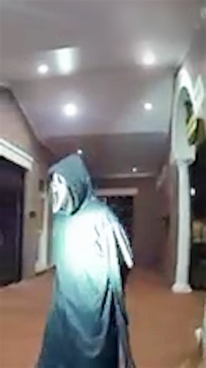 Detectives arrest suspect wearing ‘Scream’ mask