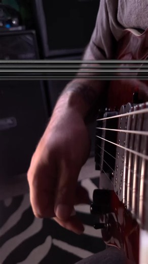 Pick-Hand Drill: A Minor Arpeggio Triads & Inversions