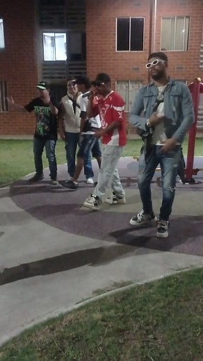 22K views · 539 reactions | Parchando  #viralreelsシ #Anuel_AA #livemusic #music #mujeres #livestreaming #Barramquilla #latinos #latinosenusa #colombia #musica | Abel AA | Facebook