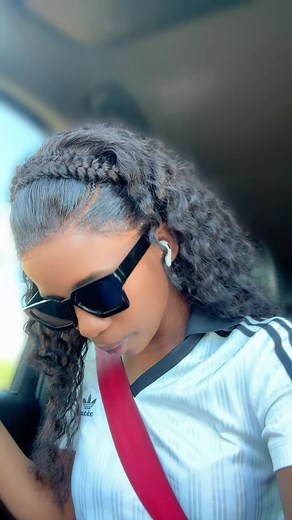 Lwah Ndlunkulu: Elegant Performances and Music