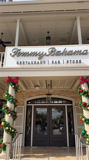 Tommy Bahama knows how to do Christmas ! I stopped in for to shopping, grab a delicious lunch and try their new holiday cocktails. Here are my top picks (in the order shown)! - Hiehie Sunglasses by Maui Jim - Salt & Sea Wash V-Neck Sweater (came home with me!) - Palm Voyage Separates - so soft! - Honolulu Cookie Set - OluKai Wai'alae Golf Shoes - Evergreen 3-Wick Candle - Veracruz Throw Blanket - WithCo Mixed Cocktails - Steak Knife Set And grab yourself a holiday cocktail at their restaurant wh