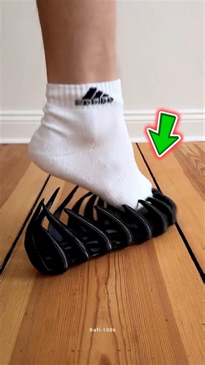 Everyone’s Going Crazy Over This Shoe 😩 #shorts #facts #viral