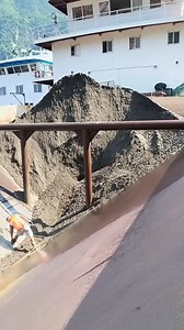 Barge unloading 3450 tons of crushed iron ore Relaxing video Empty barge work on the barge | USA Machines Channel