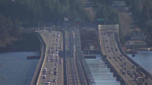 Seattle announces opening date for world's first floating bridge light rail extension