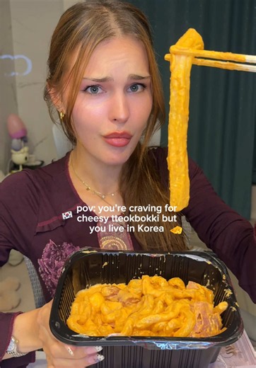 Trying some new kind of tteokbokki tonight 🤤🇰🇷 #koreanfood #mukbang #tteokbokki #mukbangeatingshow #deliveryfood