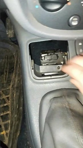 OBD Port Location Renault Clio mk2#automobile#renault#clio#obdport#location