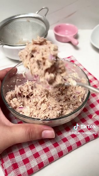 Cheesy Tuna Pie Recipe Tutorial and Ideas