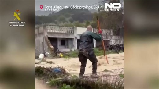 Spain floods: Storm Leonardo forces 4,000 evacuations in Andalusia