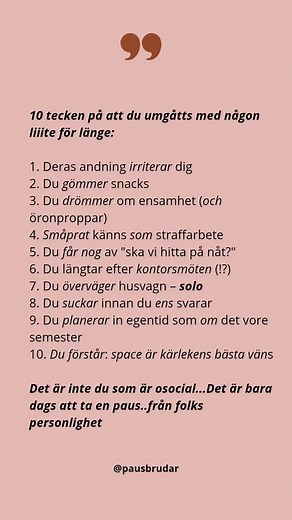Glad midsommar till oss som älskar blomkrans – men bara klarar viss dos folk i taget. Njut av dagen, och ta pauser från personlighet när det behövs. ✌️🌸 Och följ @pausbrudar för mer. 👩‍❤️‍👩@pausbrudar 👩‍❤️‍👩@pausbrudar 👩‍❤️‍👩@pausbrudar #pausbrudar #midsommaröverlevnad #brudmedgränser #livslust45plus #fuckalltidharmoni #mittlivminaregler #mogenmedattityd #spaceärsexigt #tystnadtack #micdropmoment | PausBrudar