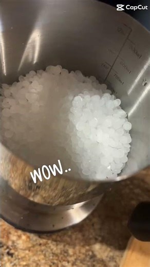 Berry Sweet Dreams cozy blend of juicy black raspberry and soft vanilla cream