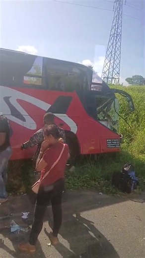 BUS CRASH RESCUE: With the doors unable to open after the PTSC bus crashed, a ladder was used to extricate trapped passengers. It is being reported that the driver of the bus and a female passenger did not survive when the bus rear ended a flat bed truck on the south bound lane of the Sor Solomon Hochoy Highway, near Freeport on Tuesday morning. READ MORE HERE: https://trinidadexpress.com/newsextra/deaths-and-injuries-in-highway-bus-crash/article_29934bef-f7df-4fa6-b96a-5041602d937e.html | Trini