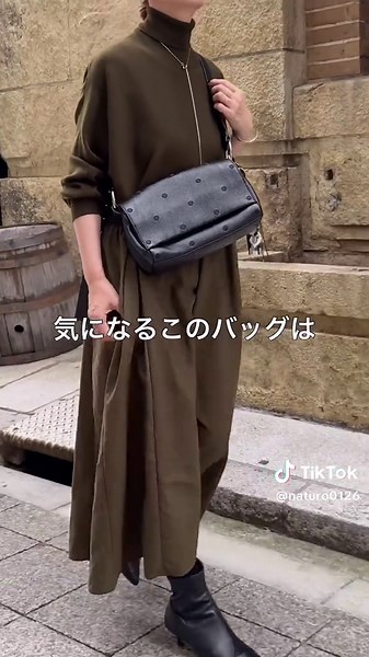 ビアズリーの優雅なドットボディバッグ紹介