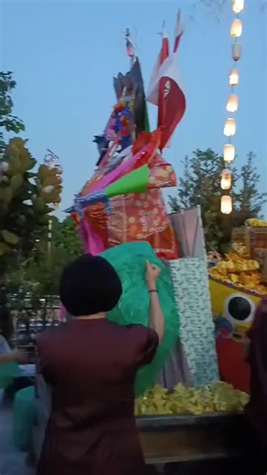 新山马西慈天寺 2025年孟兰盆节普渡法会 送西方法船仪式 視頻分享 本寺联系电话 012-3083707 用谷歌地图或位置查找便可来到慈天寺哦🙏🙏🙏 | 慈天寺（新山马西）